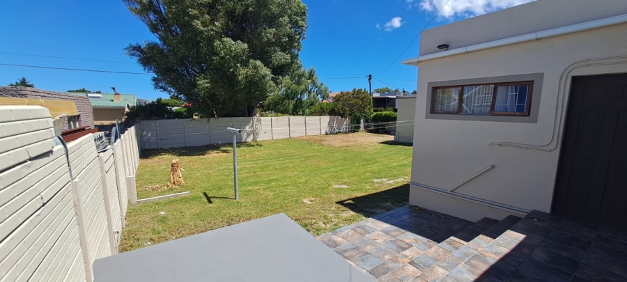 4 Bedroom Property for Sale in Kleinmond Western Cape